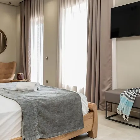 Beautiful Naxos | 3 Bedrooms | Luffy | Breathtaking Sea Views And Outdoor Hot Tub | Chora Naxos *